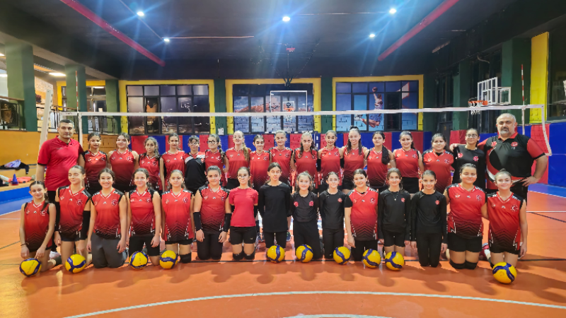 Samsun Volley Team Geleceğin Sultanlarını Yetiştiriyor.