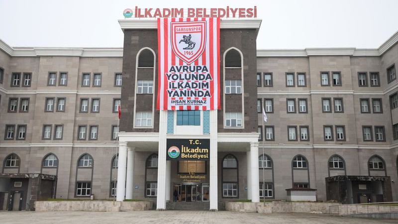 İlkadım’dan Samsunspor’a Avrupa Yolunda Bayraklı Destek